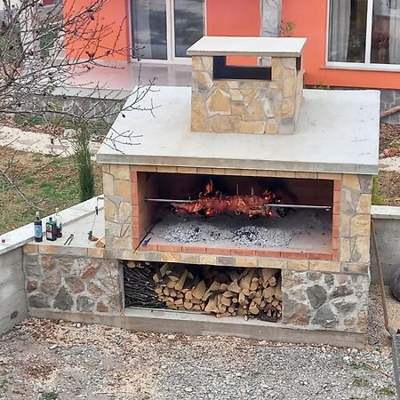 Apartman Bojana Apartamento Starigrad Paklenica Exterior foto