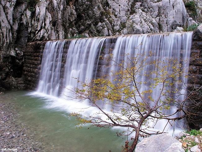 Apartman Bojana Apartamento Starigrad Paklenica Exterior foto
